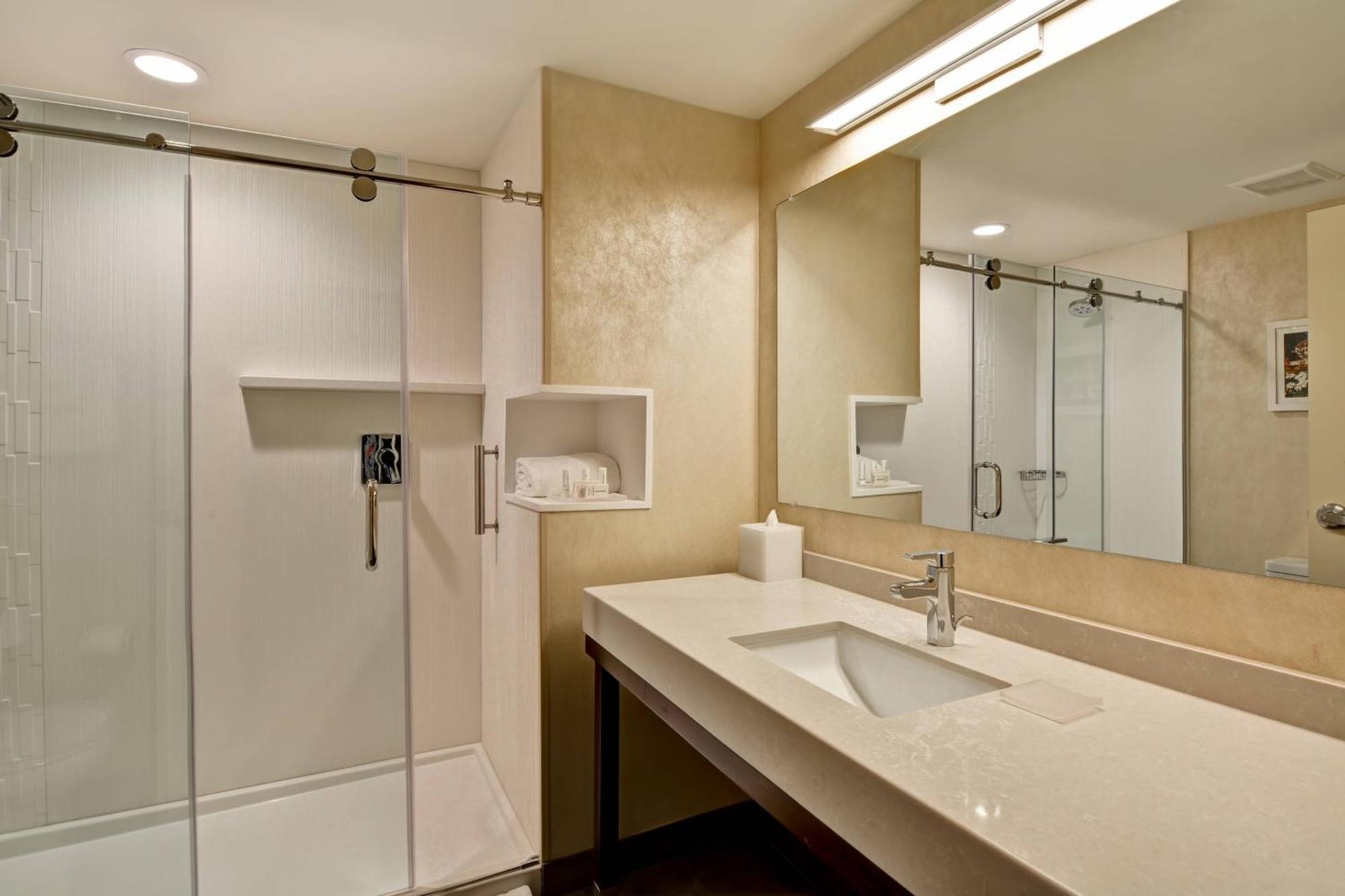 Courtyard By Marriott Long Island Islip/Courthouse Complex Ξενοδοχείο Central Islip Εξωτερικό φωτογραφία