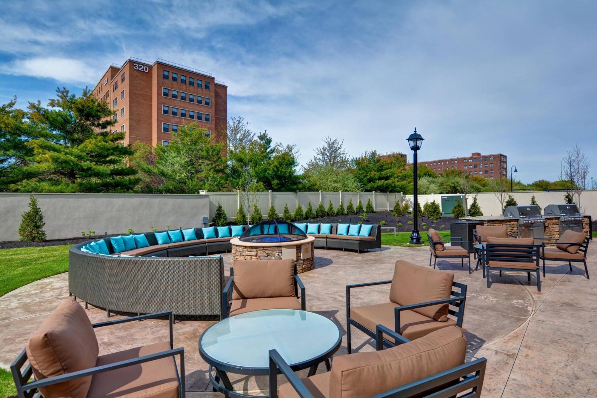 Courtyard By Marriott Long Island Islip/Courthouse Complex Ξενοδοχείο Central Islip Εξωτερικό φωτογραφία